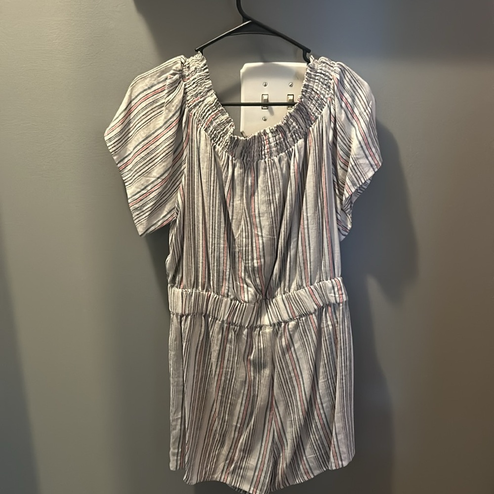 LOFT ROMPER - Picture 2 of 2